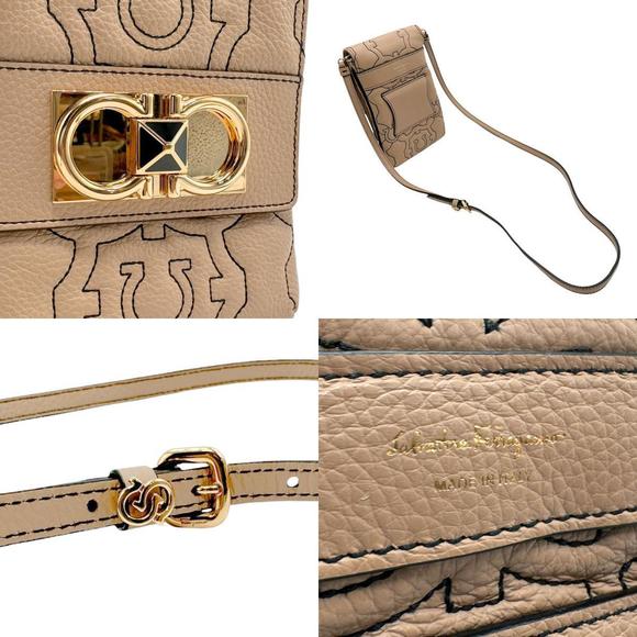 Salvatore Ferragamo Gancini Crossbody Bag Phone Holder Beige - Picture 4 of 5